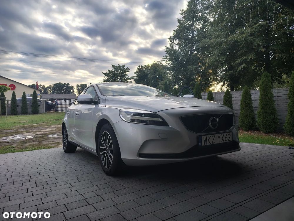 Volvo V40 D2 Momentum - 2