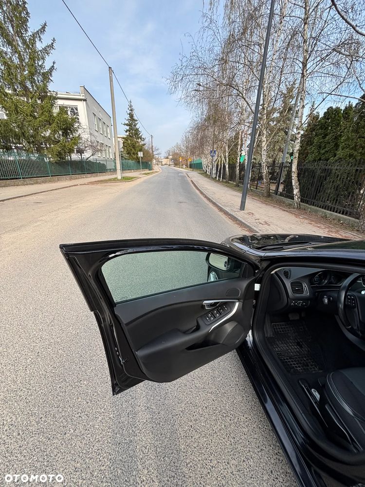 Volvo V40 D3 Geartronic Summum - 14