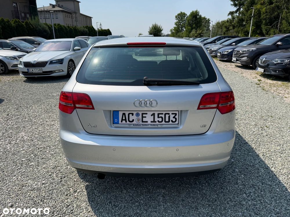 Audi A3 Sportback 1.6 Attraction - 6