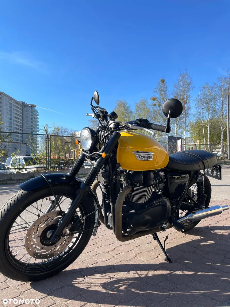 Triumph Bonneville - 19
