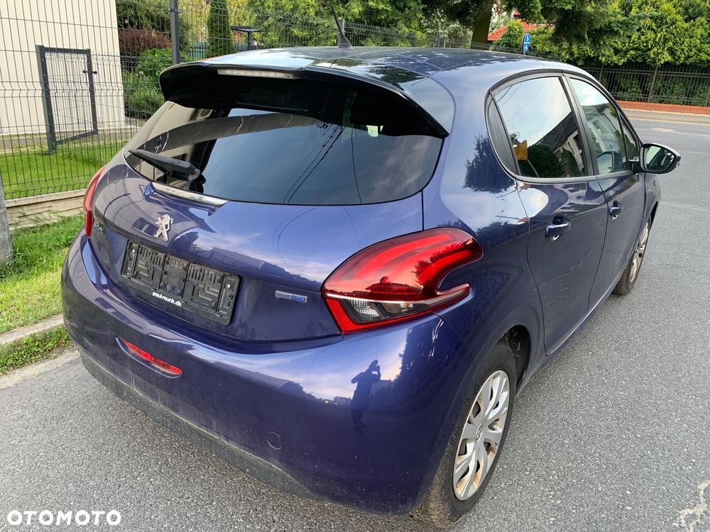 Peugeot 208 1.6 BlueHDi Active S&S - 11