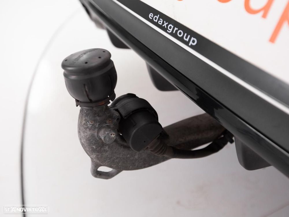 Mercedes-Benz CLA 250 e 8G-DCT AMG Line - 18