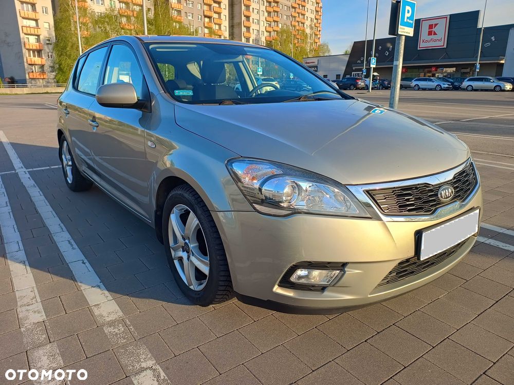 Kia Ceed - 2
