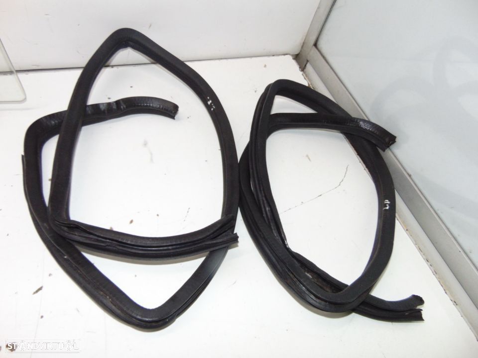 Datsun 120y carrinha vidros de trás laterais - 4