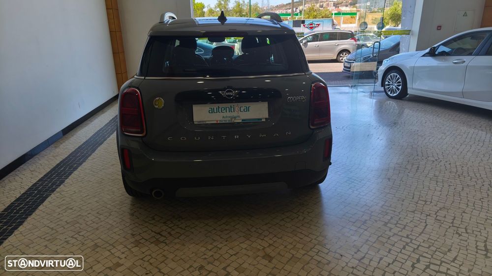 MINI Countryman Cooper SE ALL4 Auto - 6