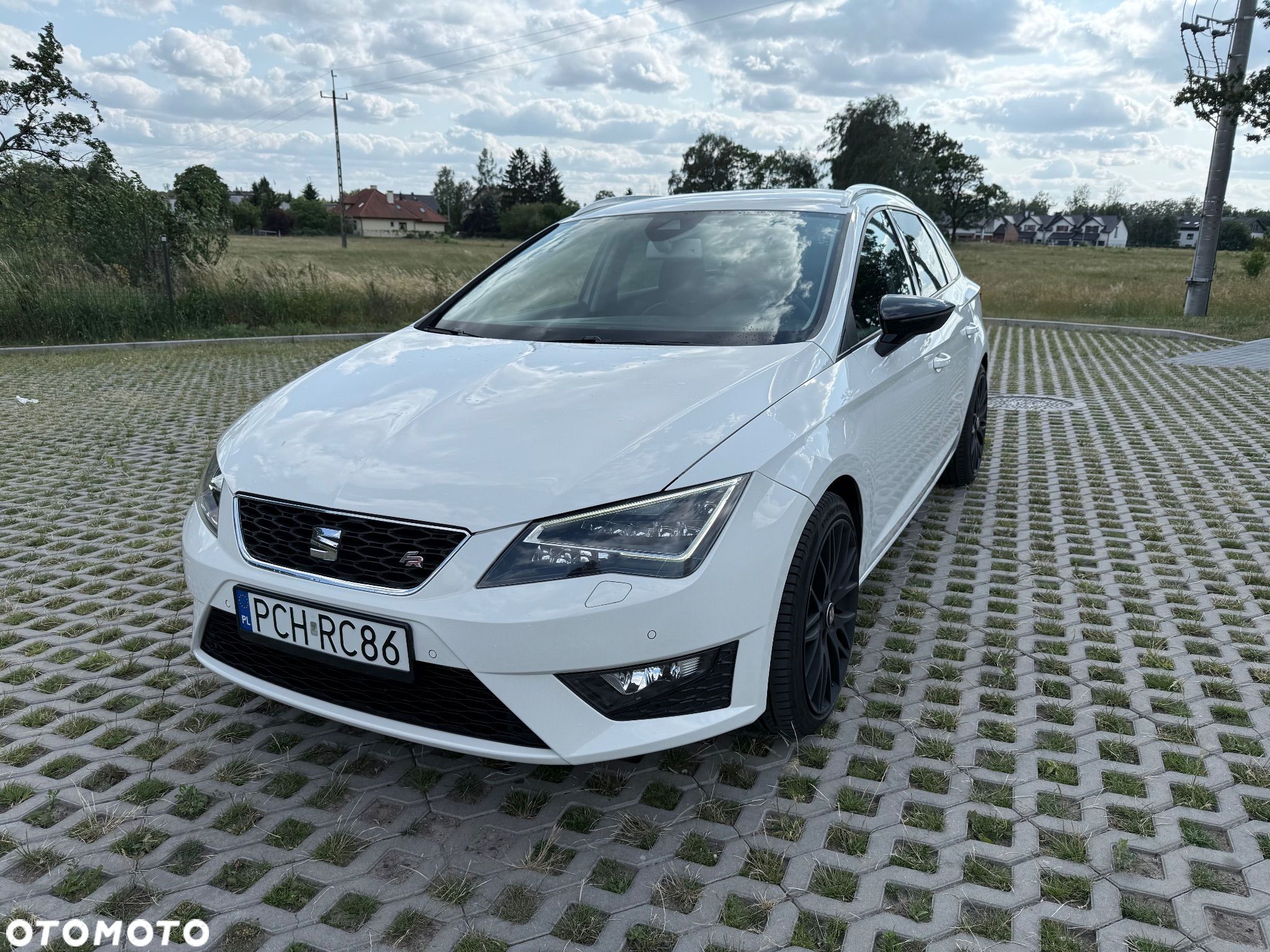 Seat Leon 2.0 TDI FR S&S DSG - 1