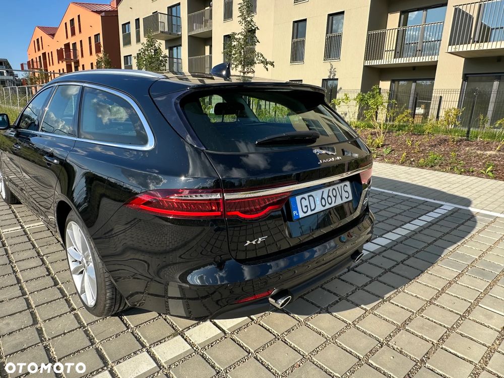 Jaguar XF 2.0 i4D AWD Portfolio - 4