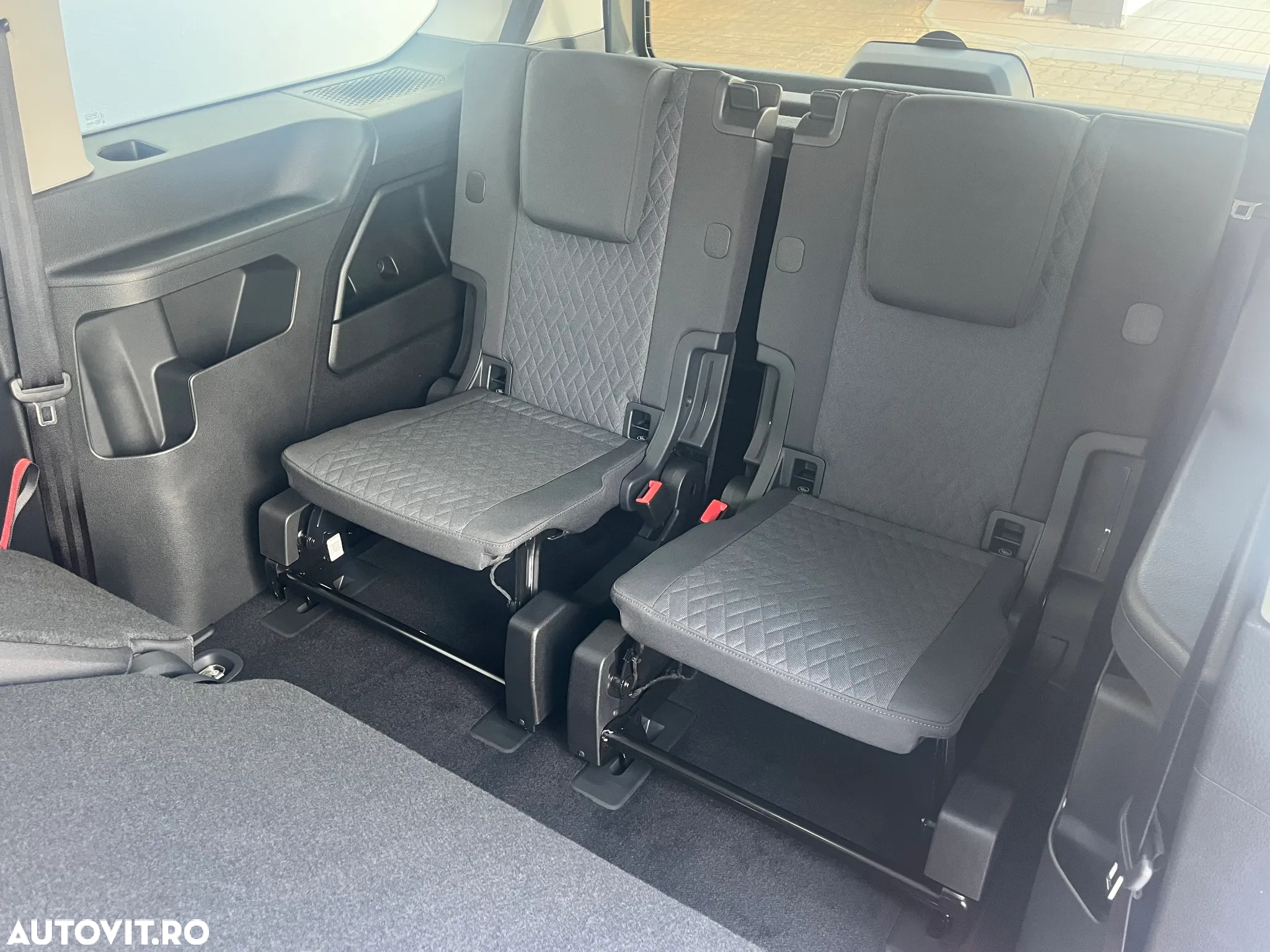 Volkswagen Caddy Maxi 2.0 TDI 90 kW DSG Life - 14