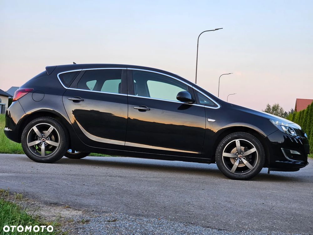 Opel Astra 1.4 T Cosmo - 16