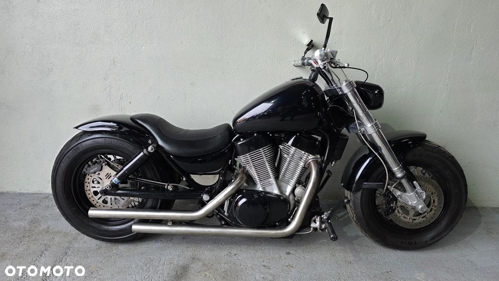 Suzuki Intruder - 2
