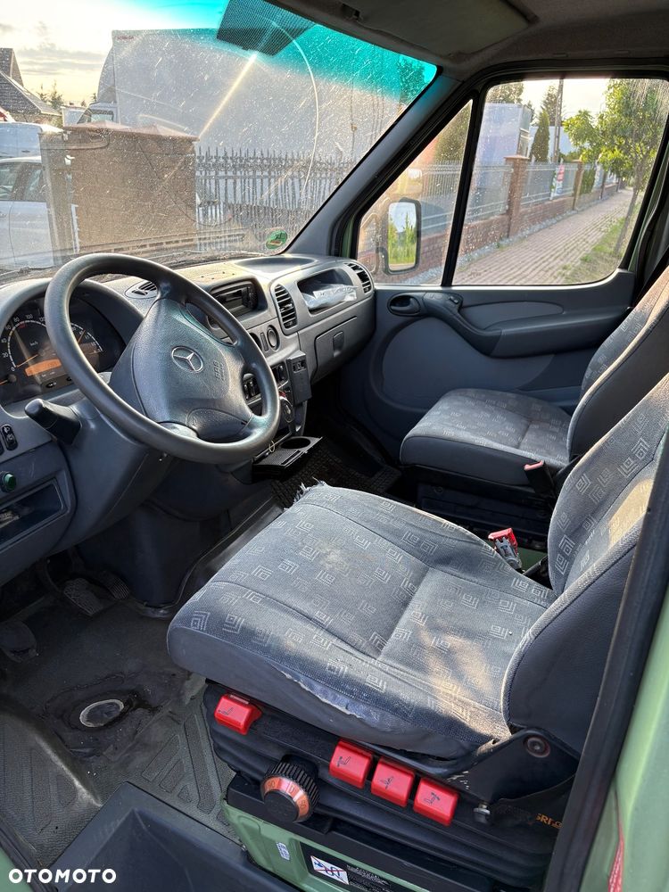 Mercedes-Benz Sprinter 616 CDI FOOD TRUCK 2,7 CDI - 16