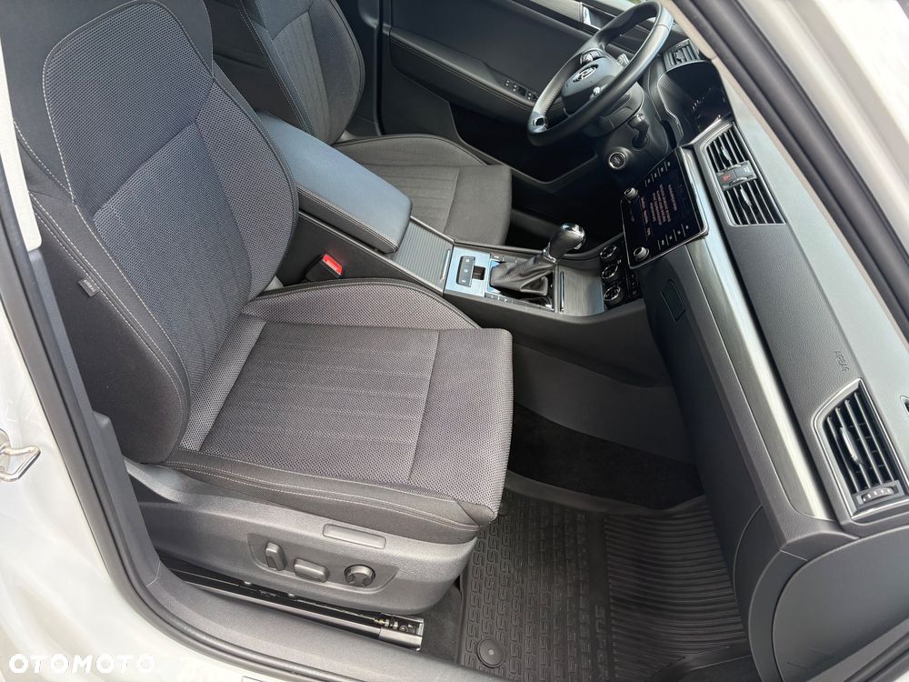 Skoda Superb 1.5 TSI Style DSG - 8