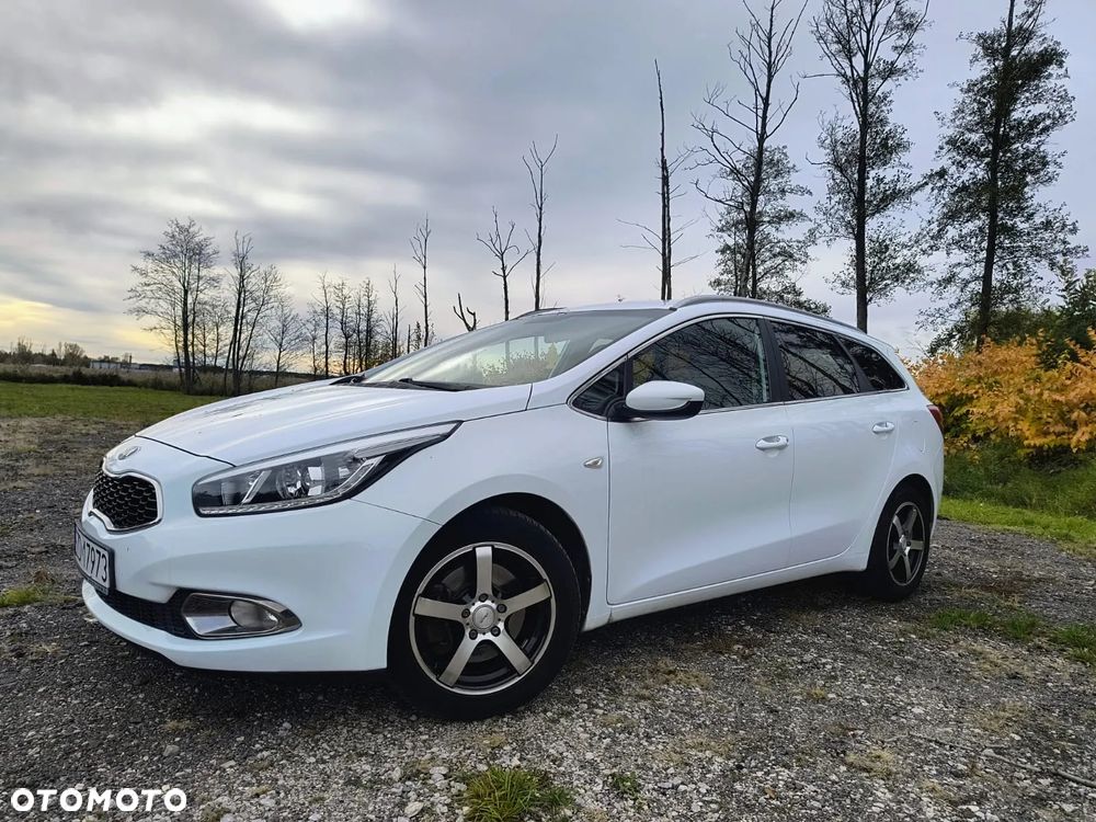 Kia Ceed - 4