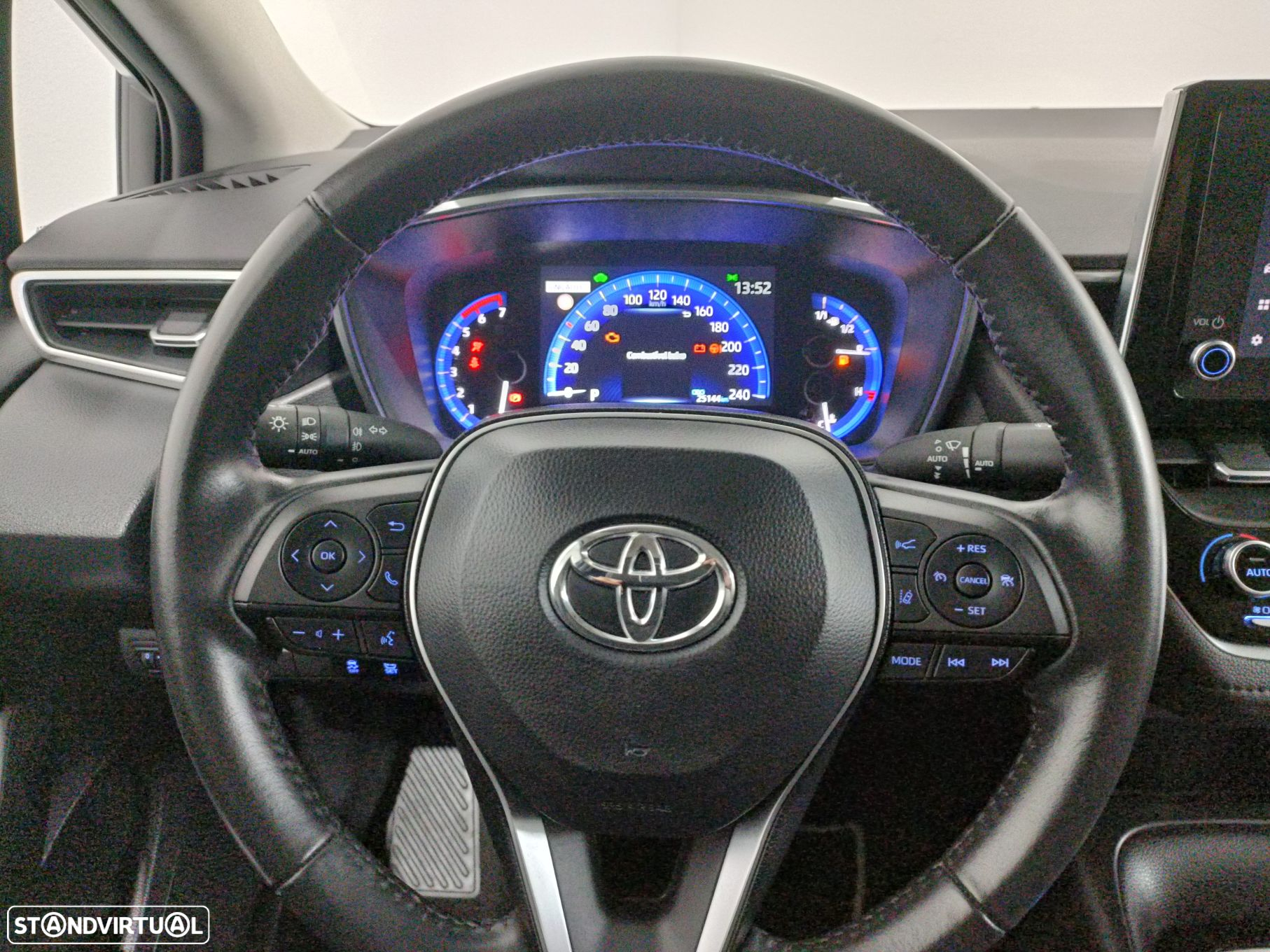 Toyota Corolla - 10