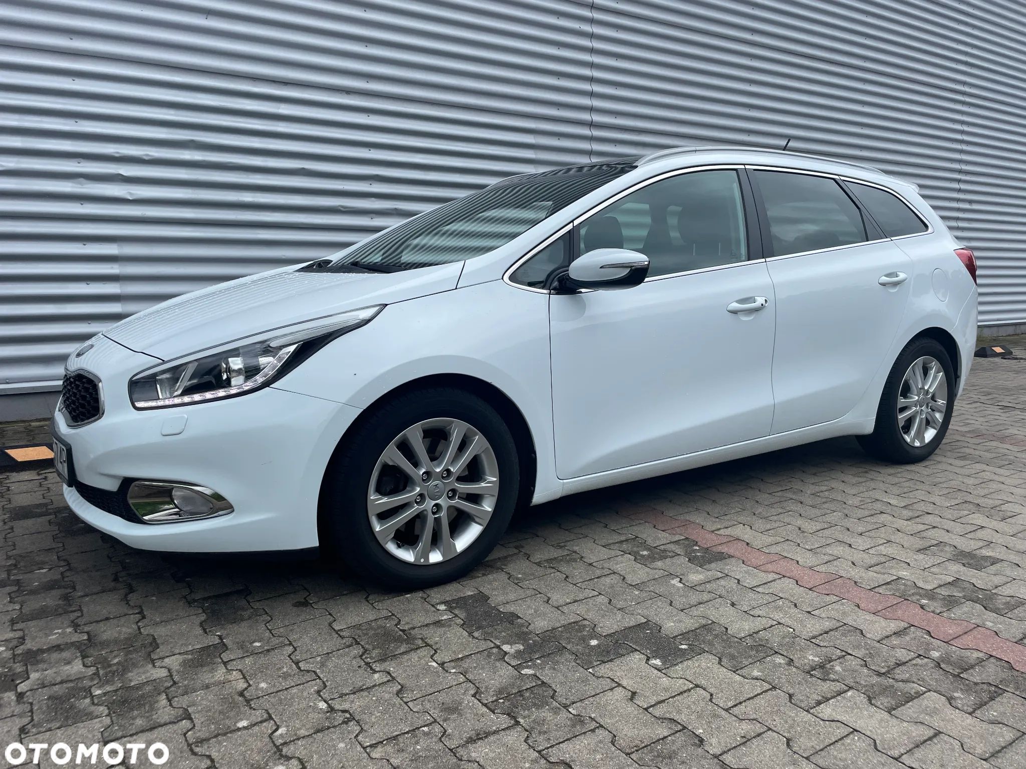 Kia Ceed Cee'd 1.6 GDI XL DCT - 1