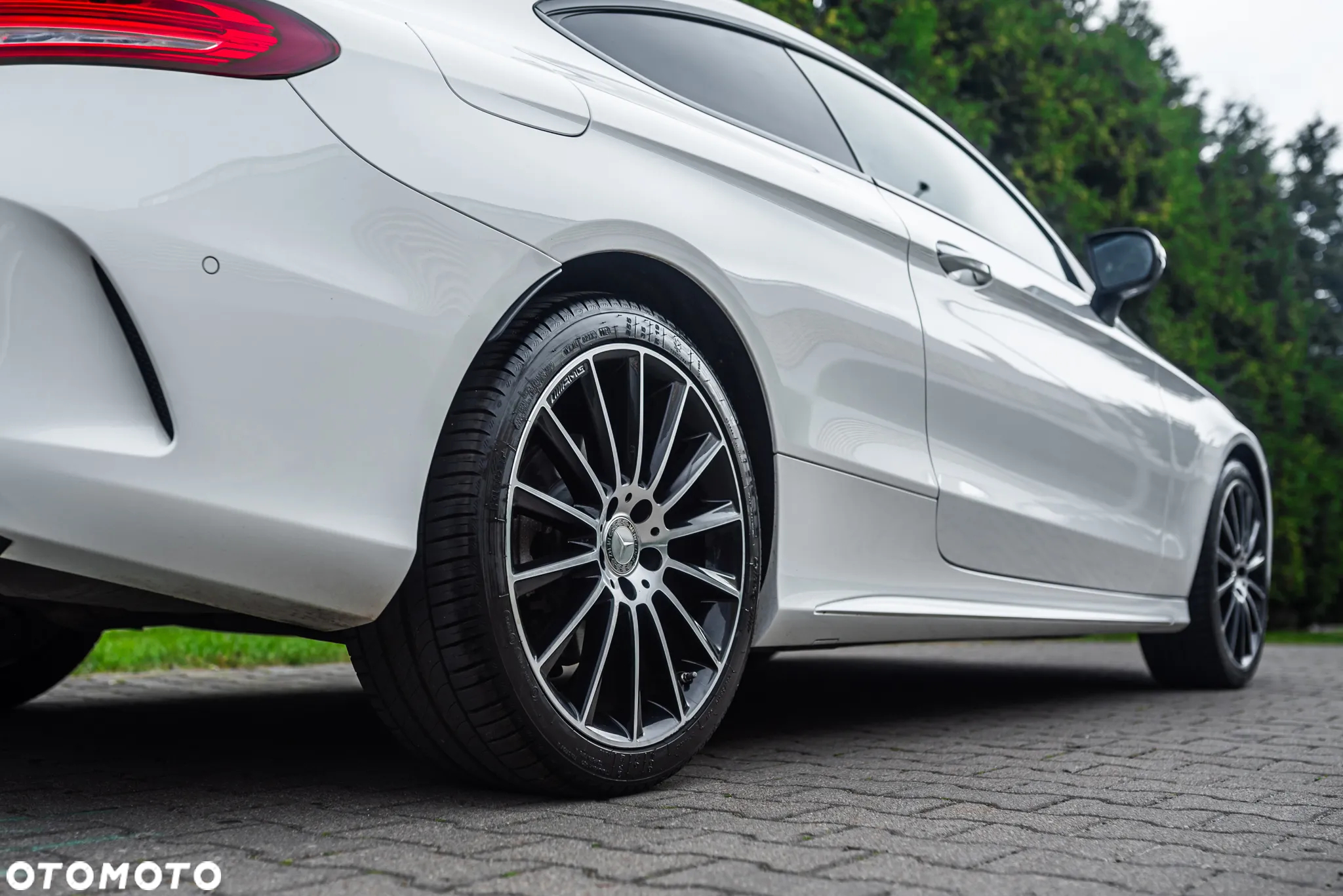 Mercedes-Benz Klasa C 300 7G-TRONIC - 13