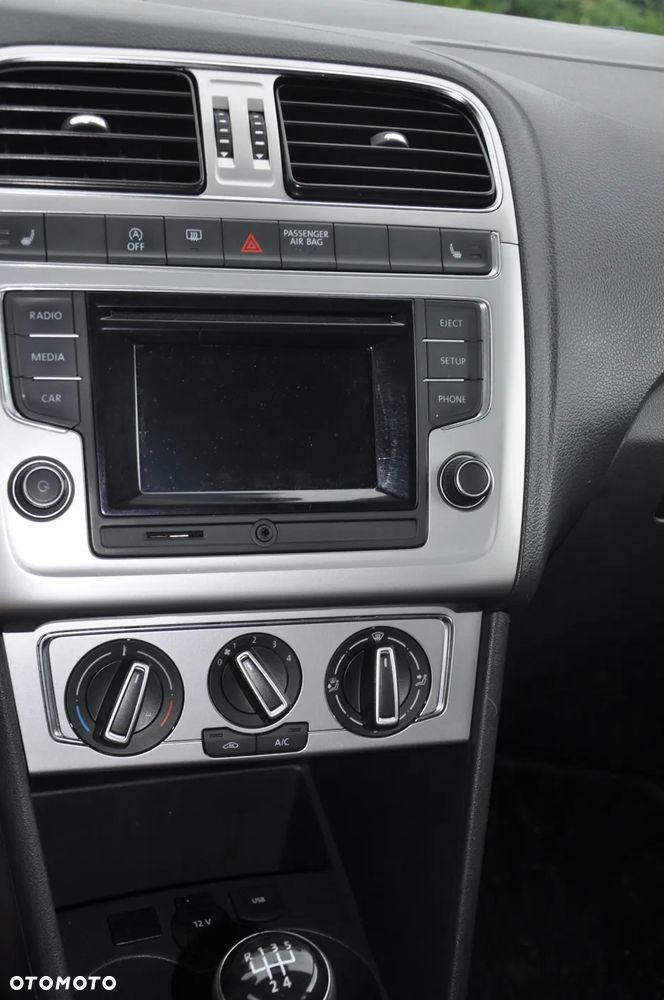 Volkswagen Polo - 18
