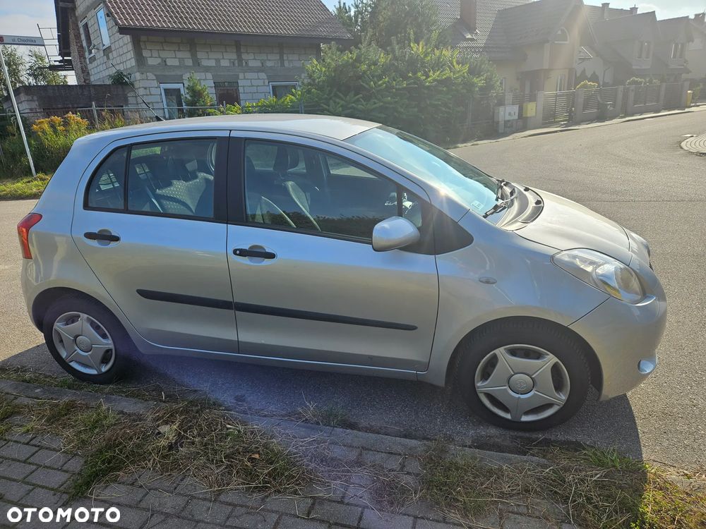 Toyota Yaris - 3
