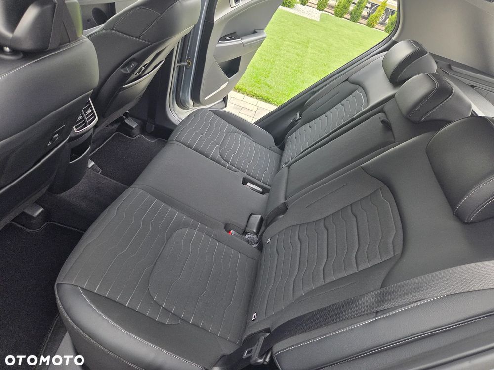 Kia Sportage 1.6 T-GDI 2WD Eco-Dynamics + (48V M-H) DCT Spirit - 11