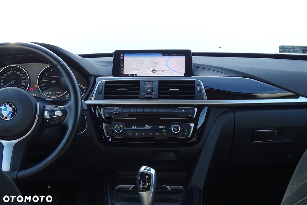 BMW 3GT 320i GPF Sport Line sport - 39