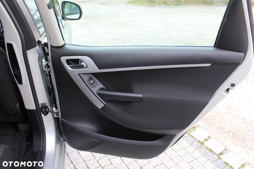Citroën C4 Picasso 1.6 HDi FAP CoolTech - 19