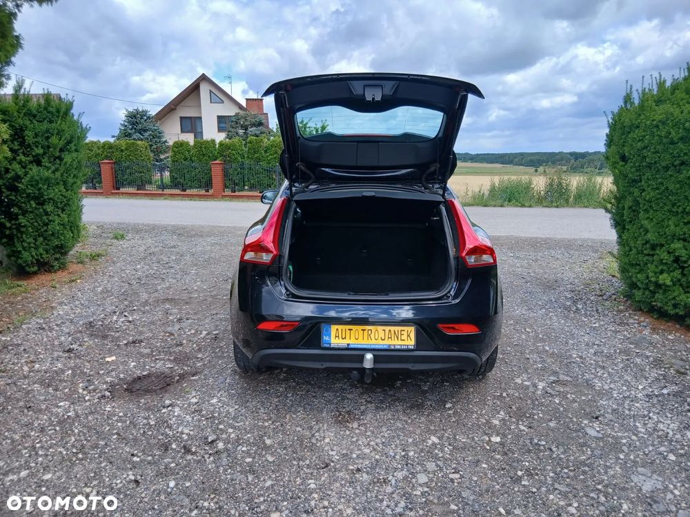 Volvo V40 D2 - 39
