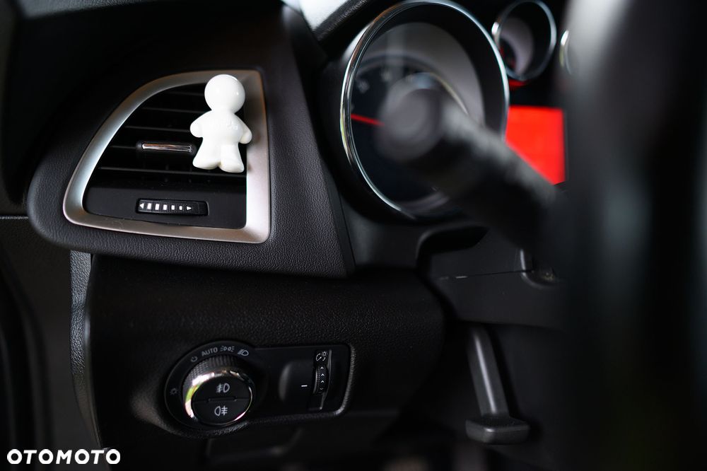 Opel Astra 1.6 SIDI Turbo ecoFLEX Start/Stop Innovation - 15