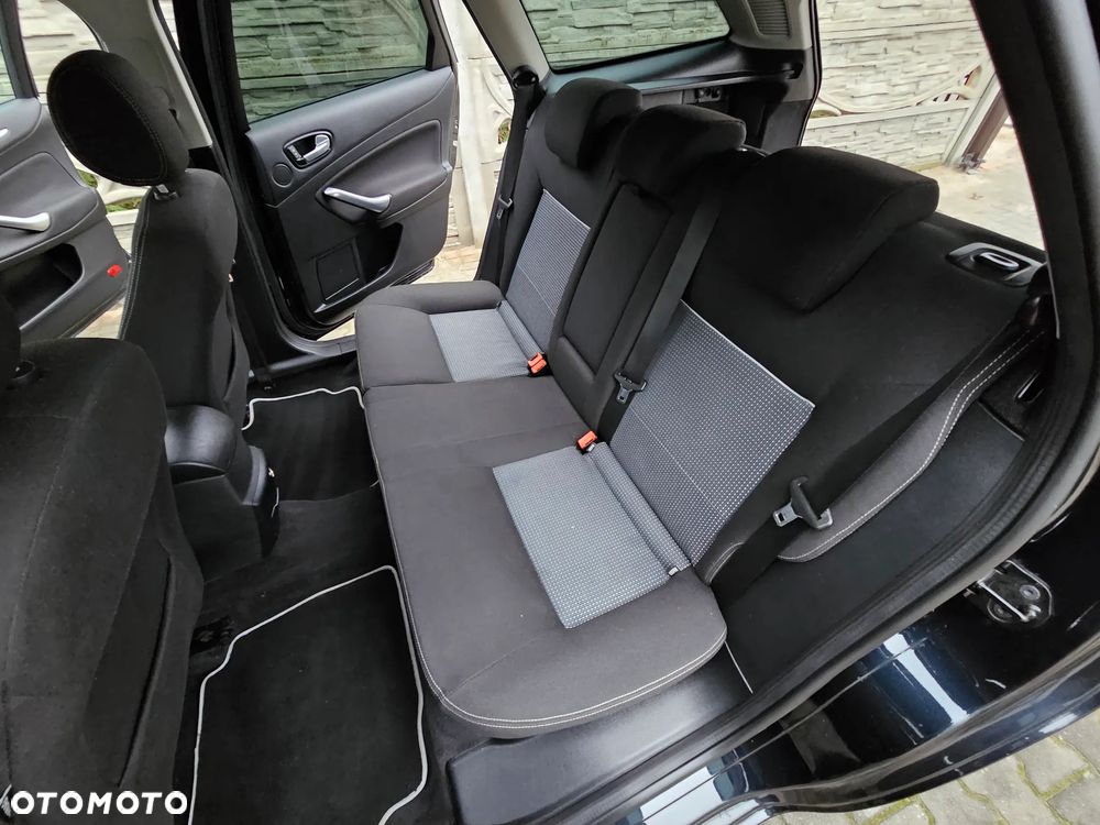 Ford Mondeo SW 2.0 Titanium - 26