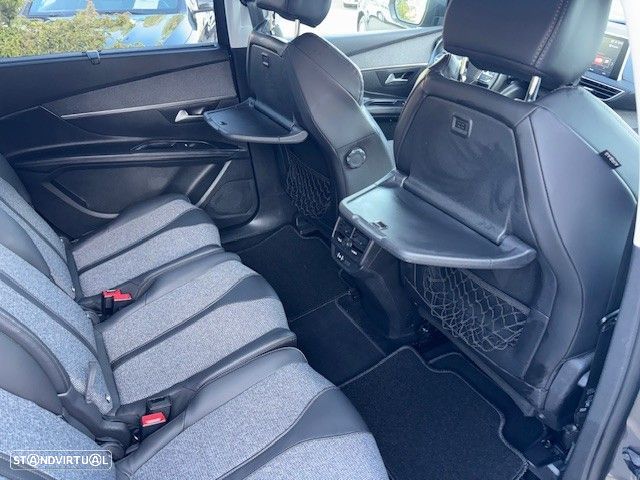 Peugeot 5008 1.6 BlueHDi Allure J18 - 16