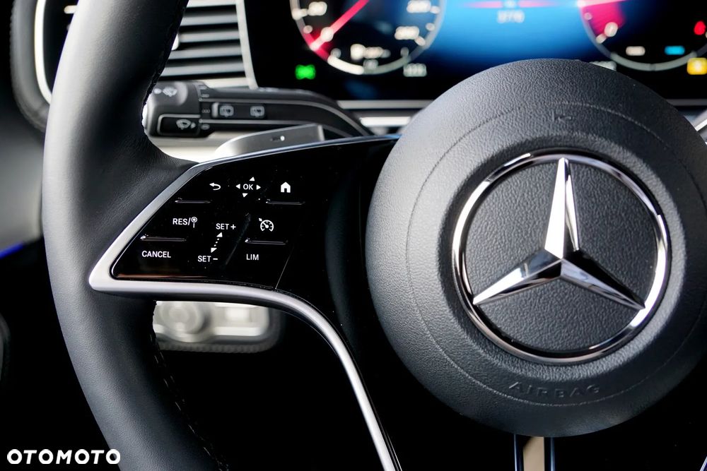 Mercedes-Benz GLE 300 d mHEV 4-Matic AMG Line - 32