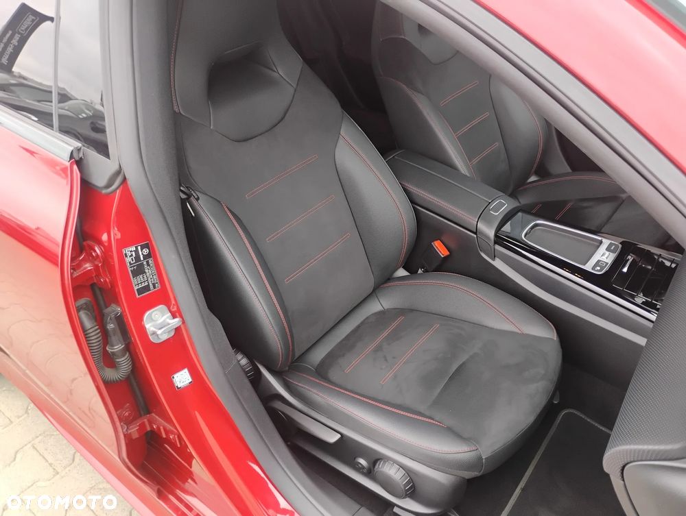 Mercedes-Benz CLA 200 AMG Line 7G-DCT - 16