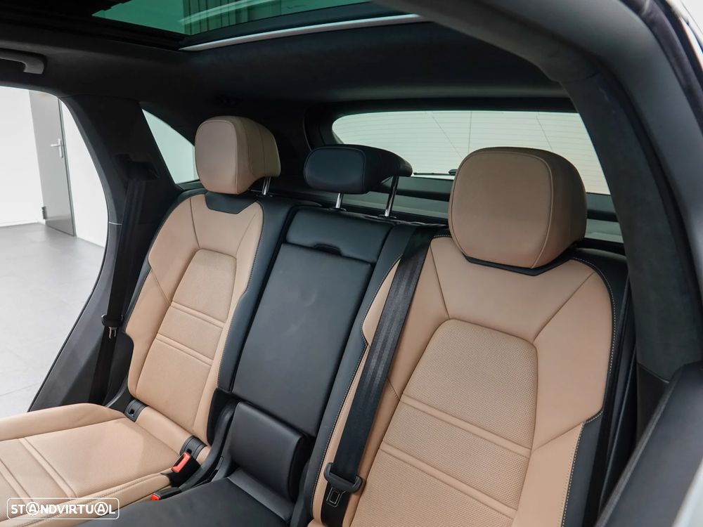 Porsche Cayenne Turbo E-Hybrid - 16