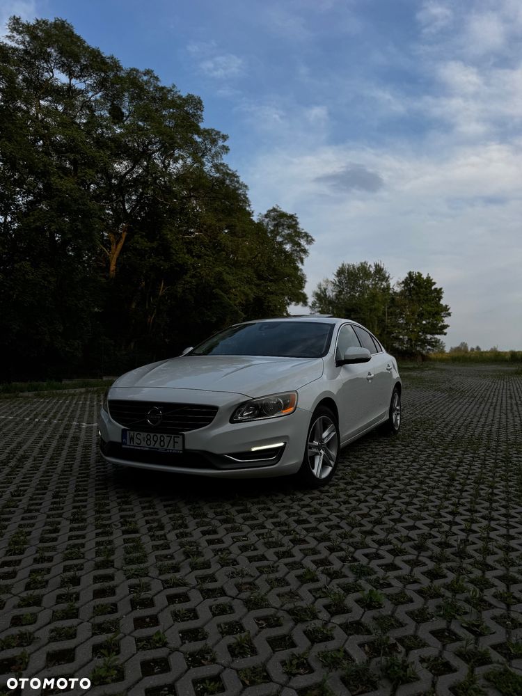Volvo S60 - 1