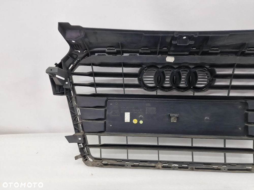 AUDI A1 8XA 14- ATRAPA / GRILL PRZEDNI PRZÓD , NR 8XA853651C / 8XA853651B , NR AUKCJI GL373 - 11