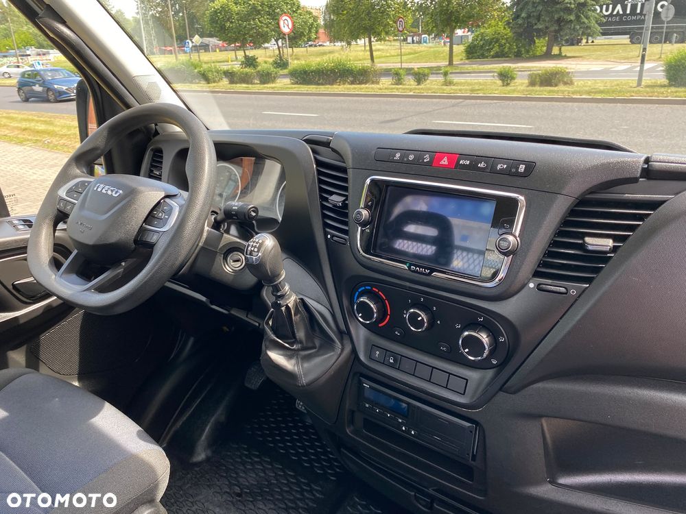 Iveco DAILY 35C16 3,0 HPI WYWROTKA 3 STRONNA NA BLIŹNIAKU - 37