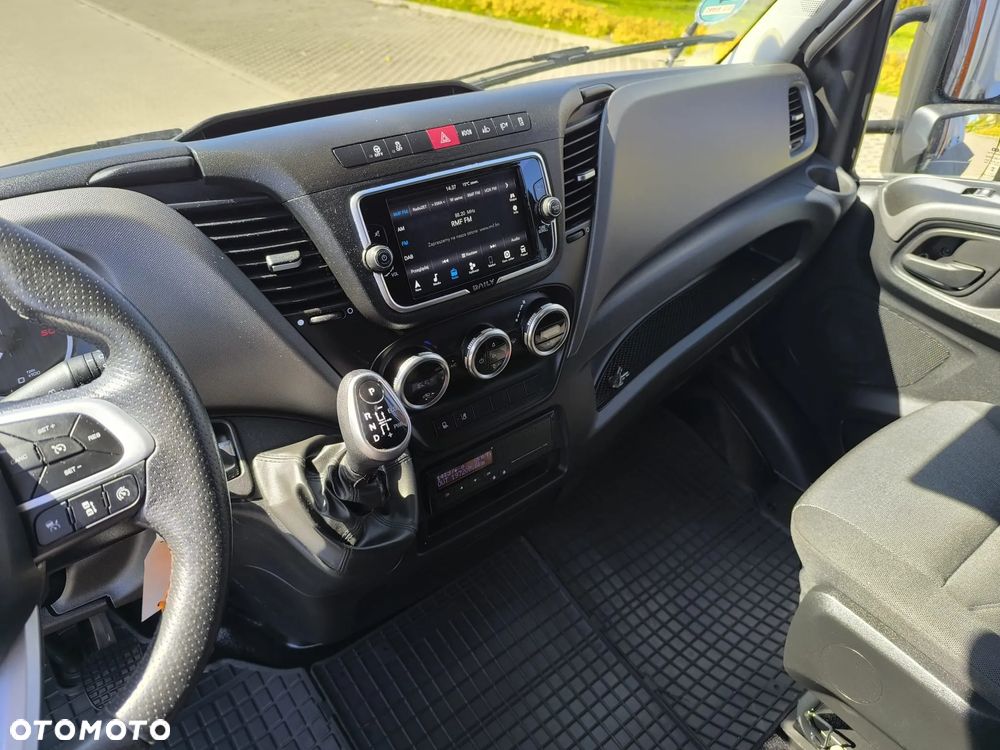 Iveco Daily 70C18 Sypialnia 2 Łóżka, WINDA!, 15 Palet, 2x Firana + Zsuwany Dach! - 30