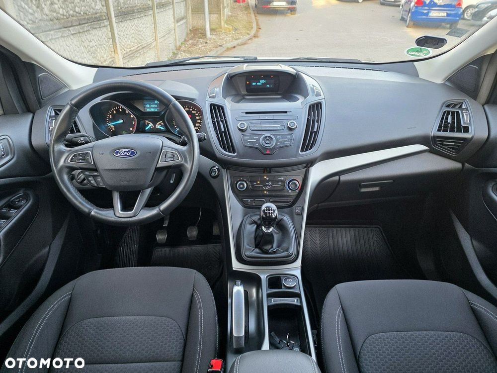 Ford Kuga 1.5 EcoBoost 2x4 Trend - 13