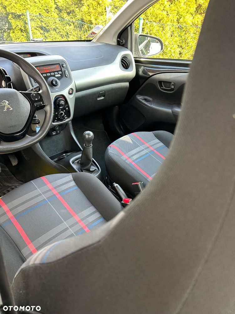 Peugeot 108 - 10