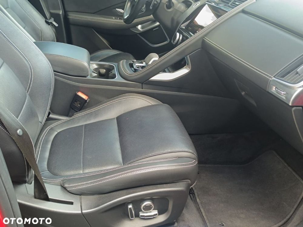 Jaguar E-Pace - 28