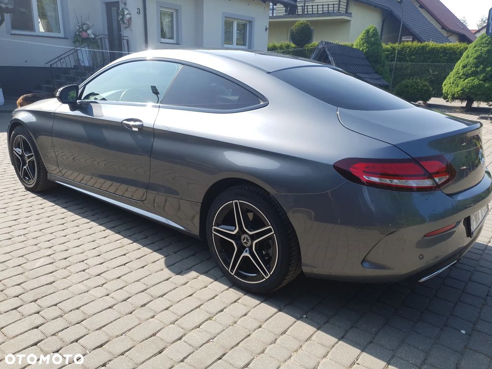 Mercedes-Benz Klasa C 220 d Coupe 4Matic 9G-TRONIC AMG Line - 4