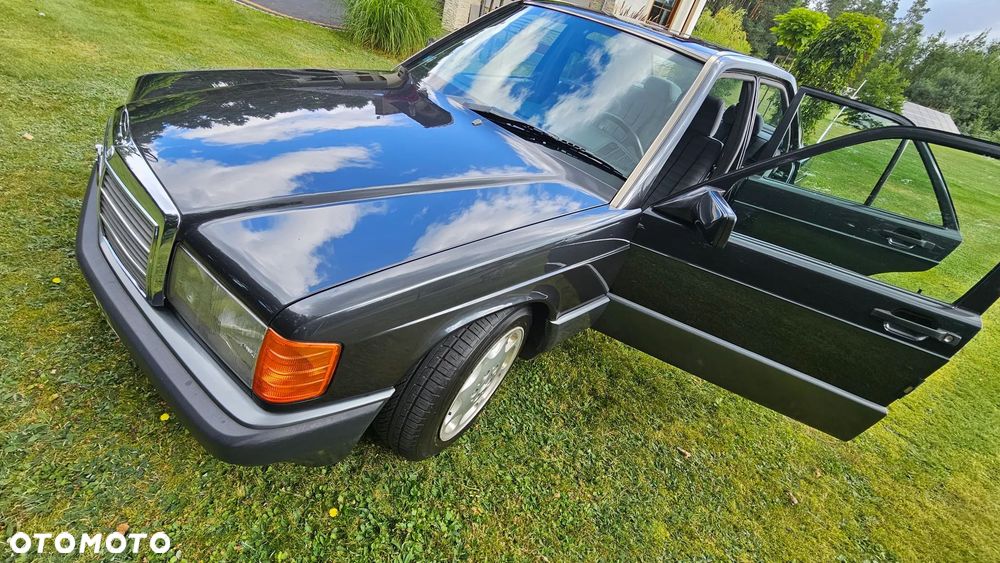 Mercedes-Benz W201 (190) - 15