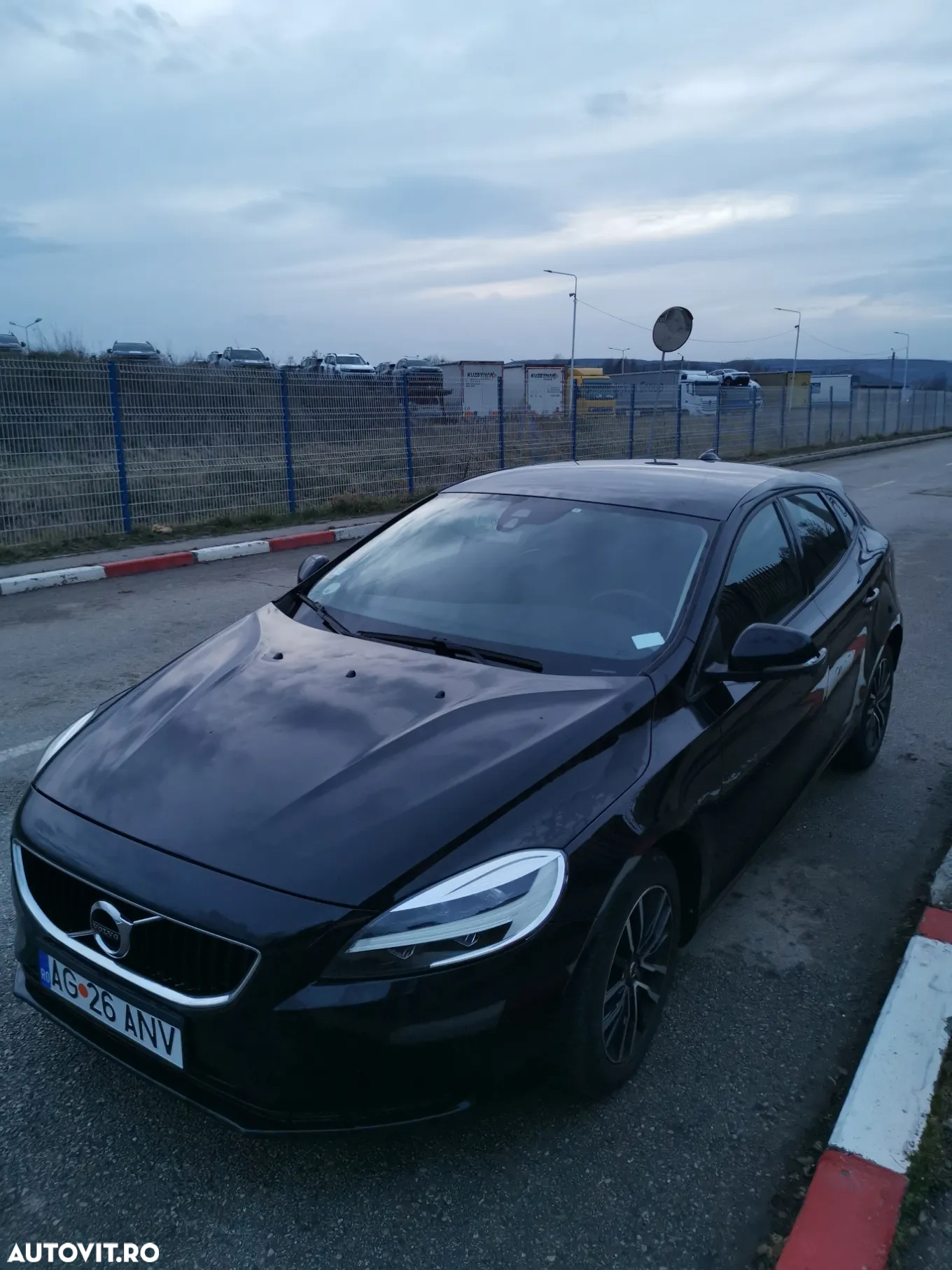 Volvo V40 D3 Aut. Momentum - 23