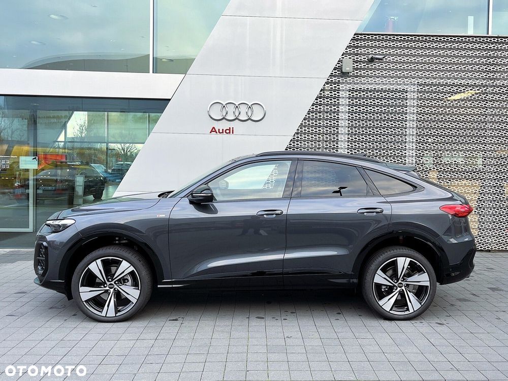 Audi Q5 Sportback - 3