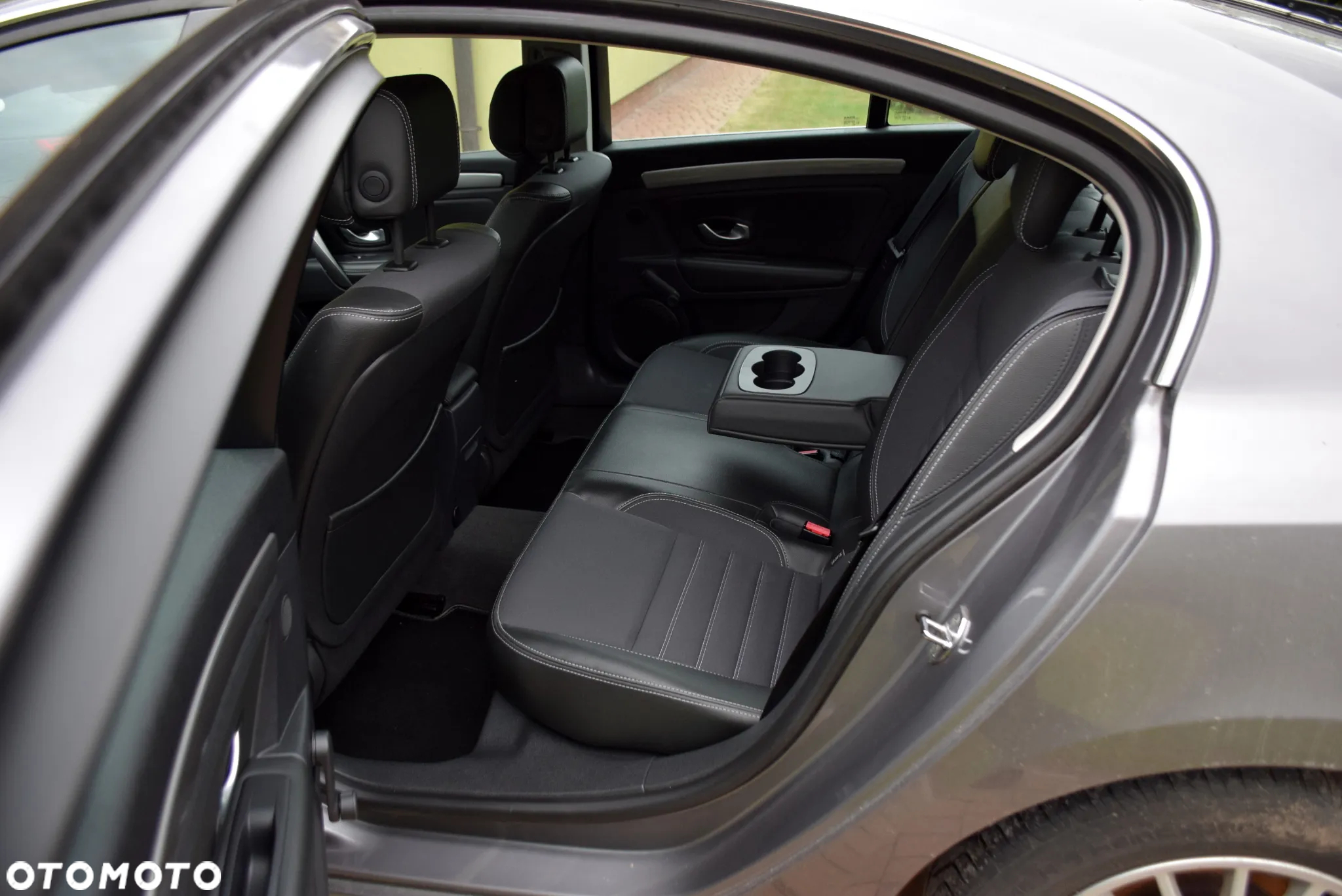 Renault Laguna 2.0 Limited - 16