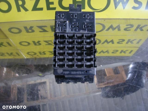 SKRZYNKA BEZPIECZNIKÓW IVECO EUROCARGO TECTOR