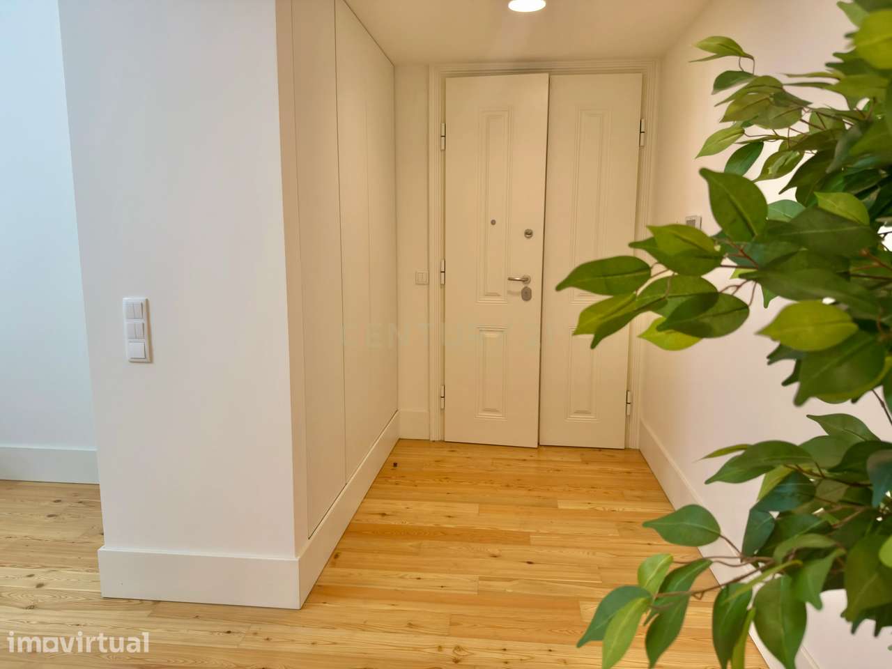 Apartamento com terraço - 83 m2 no prédio reconstruído em 2020 perto d - Grande imagem: 3/27