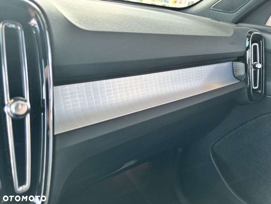 Volvo XC 40 B3 Core - 9