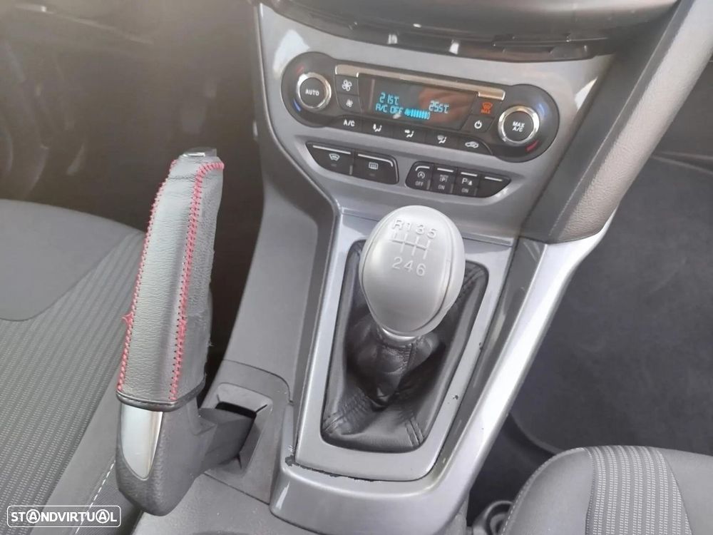 Ford Focus SW 1.6 TDCi Titanium Best - 14