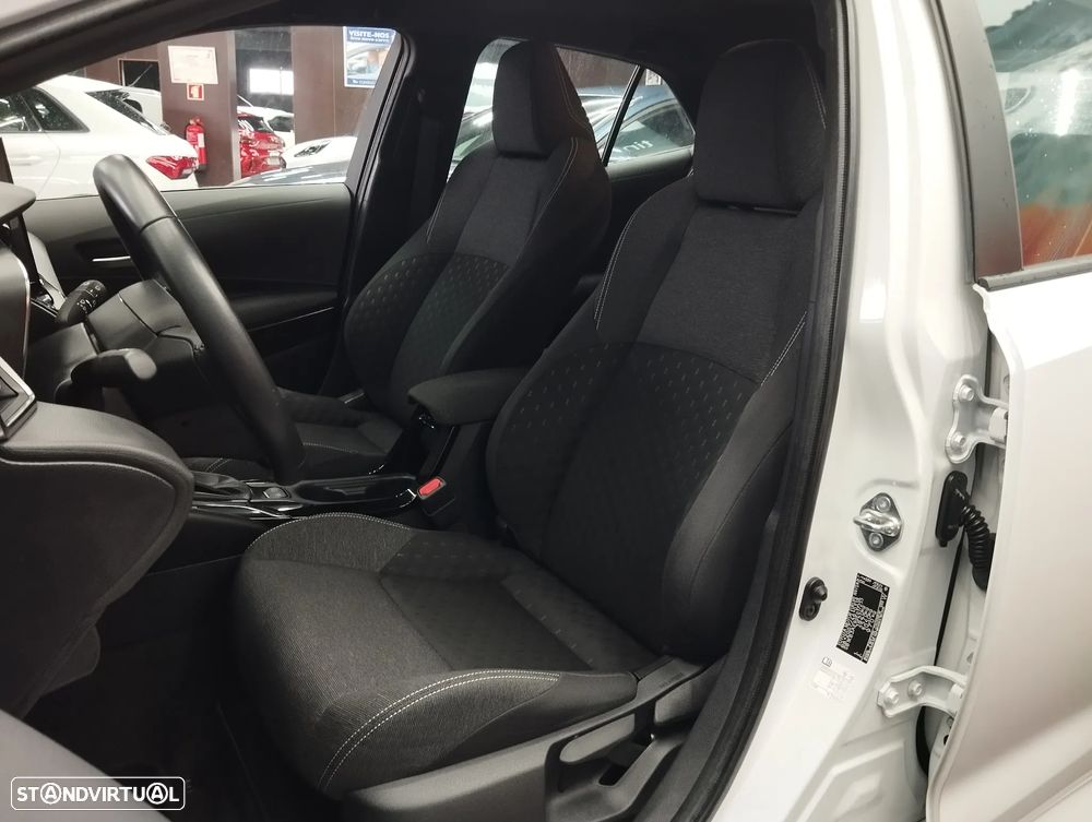 Toyota Corolla 1.8 Hybrid Comfort - 14