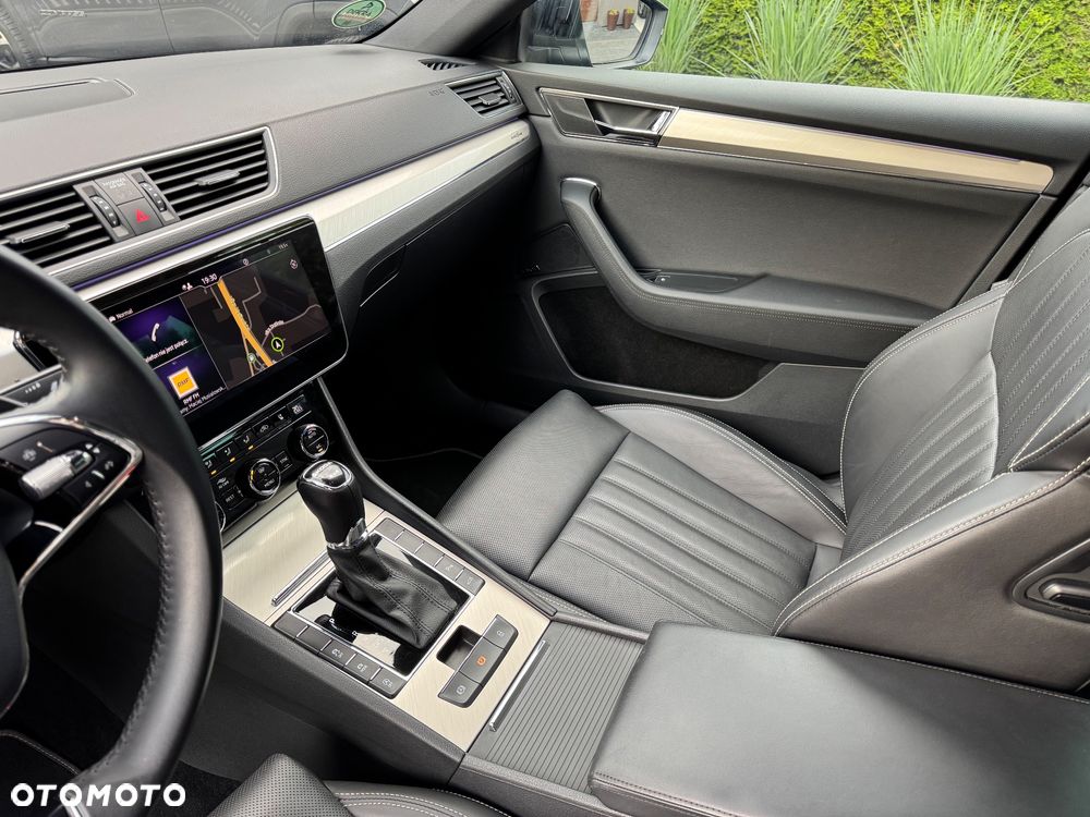 Skoda Superb 2.0 TSI 4x4 L&K DSG - 9